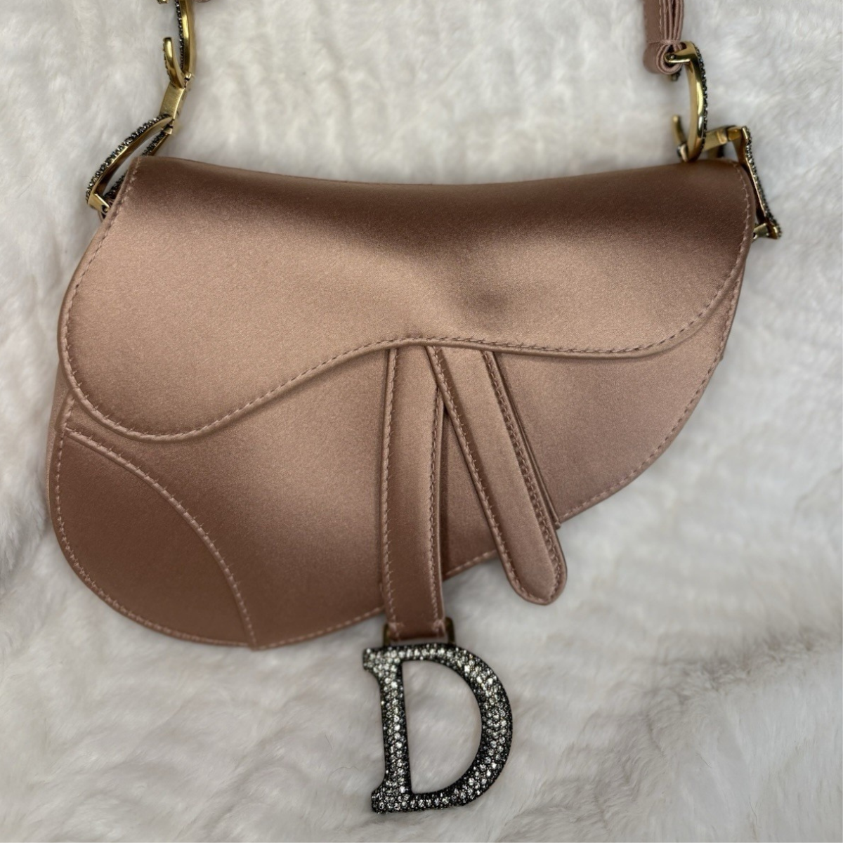 Dior – Mini Saddle Tas in Blush Satijn