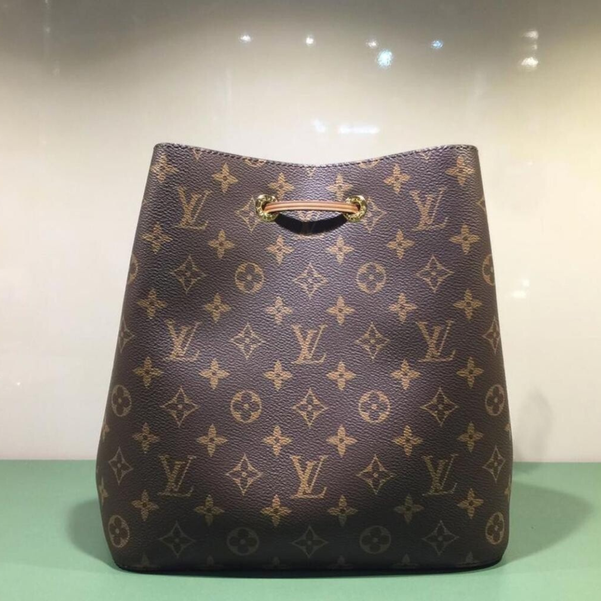 Louis Vuitton – NéoNoé MM-tas