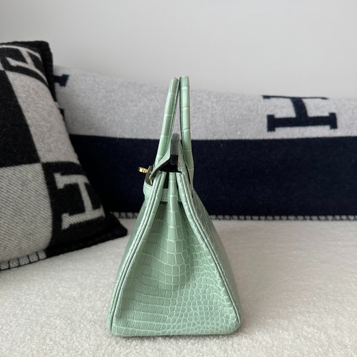 Hermès Set – Kelly 28 Vert d’Eau Alligator Limited Edition & Oran Sandalen Groen