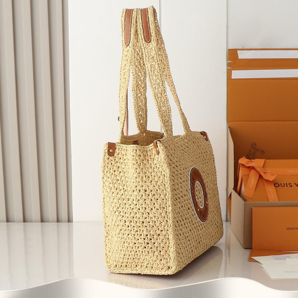 Louis Vuitton – By The Pool Raffia OnTheGo MM-tas