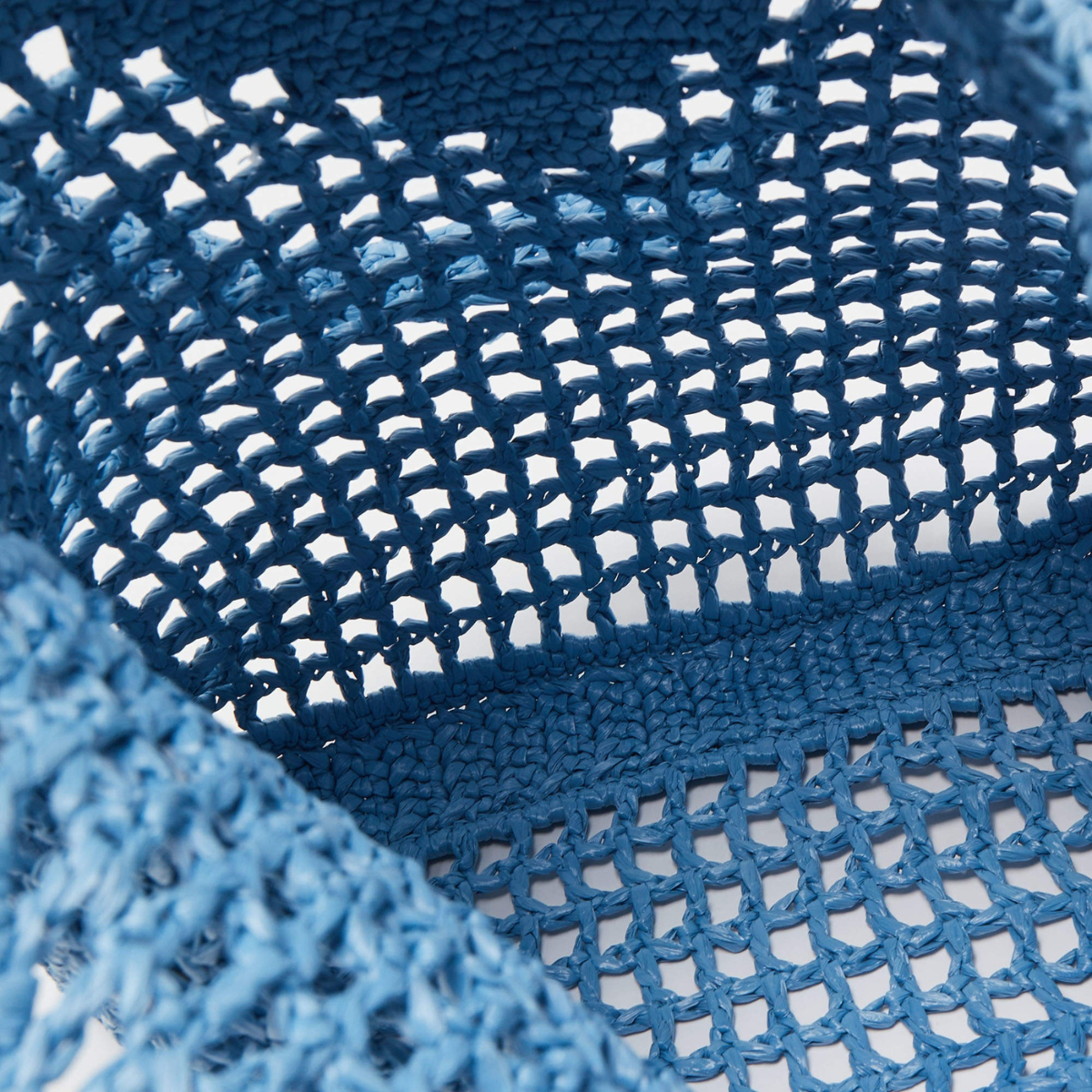 Prada – Shopper-tas in raffia met geweven logo in blauw