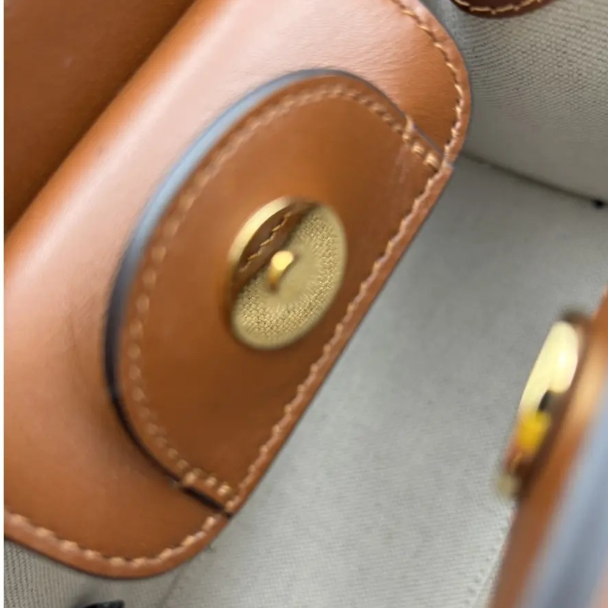 Gucci – Diana Small Tote Bag met Kristallen