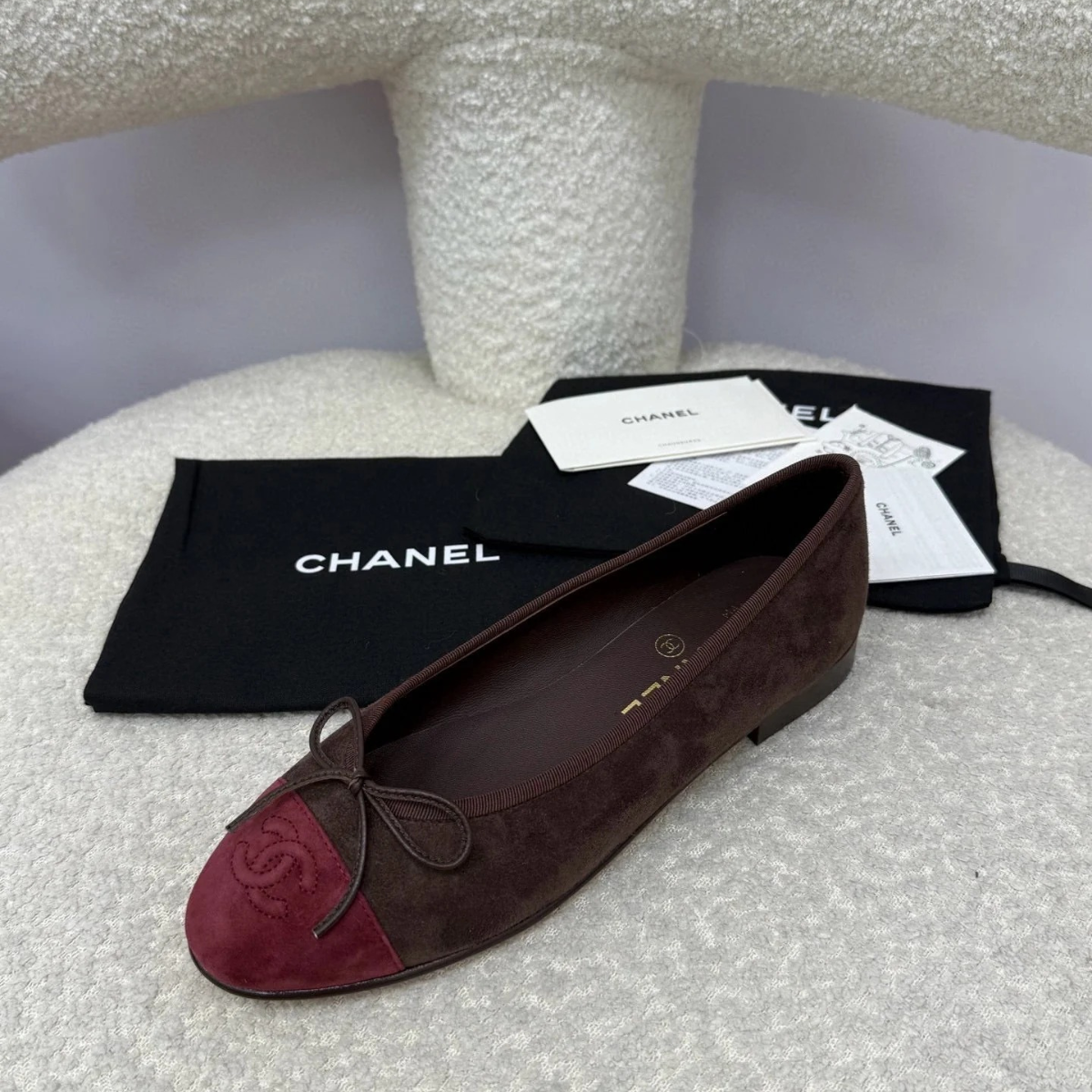 Chanel 25A Ballet Flats Donkerrood Chocolade Suède