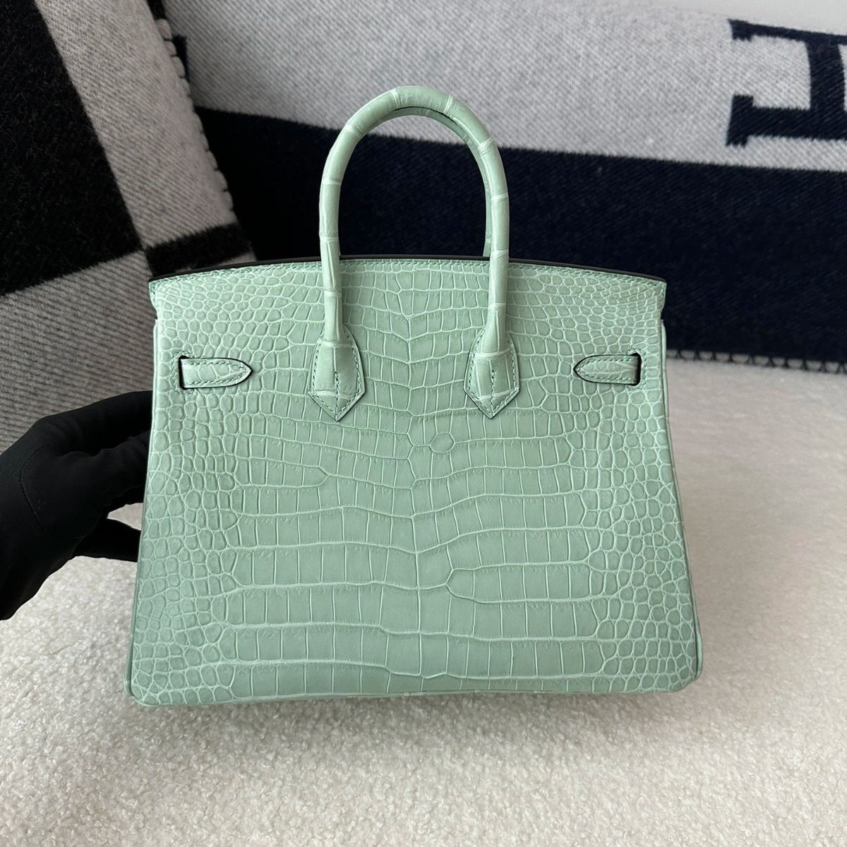 Hermès Set – Kelly 28 Vert d’Eau Alligator Limited Edition & Oran Sandalen Groen
