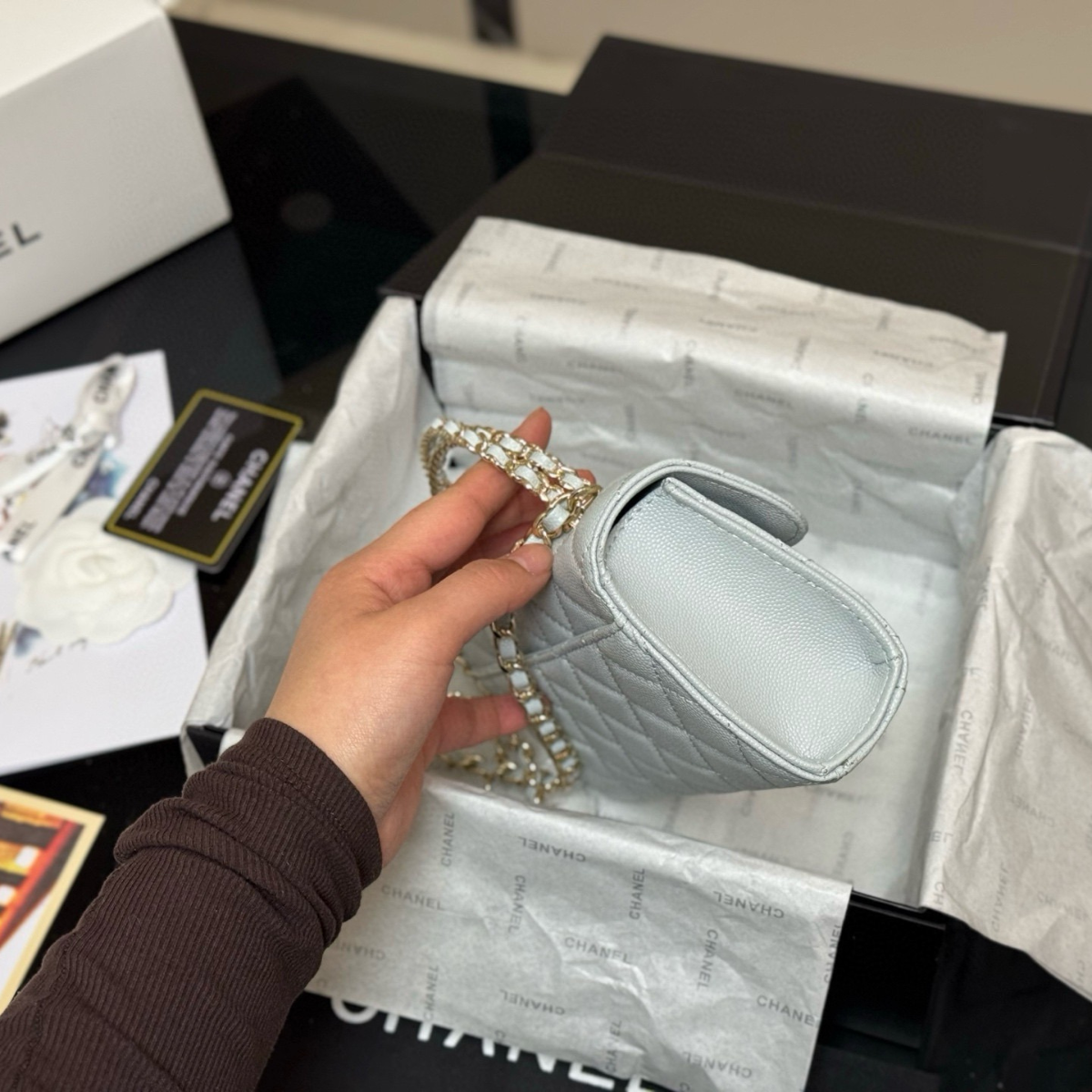 Chanel Classic Flap Tas – Ice Grey