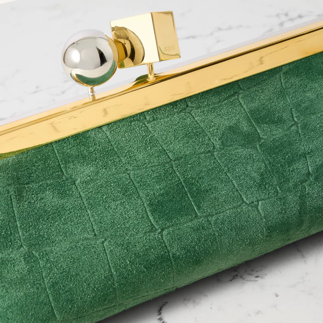 Jacquemus – Le Salon Suède Clutch met krokodillenreliëf