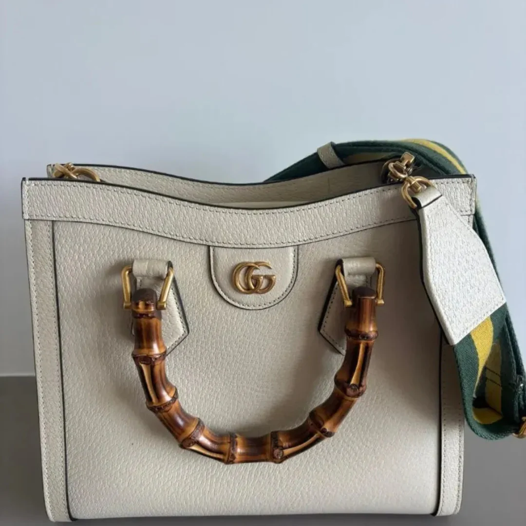 Gucci – Diana Medium Tote Bag