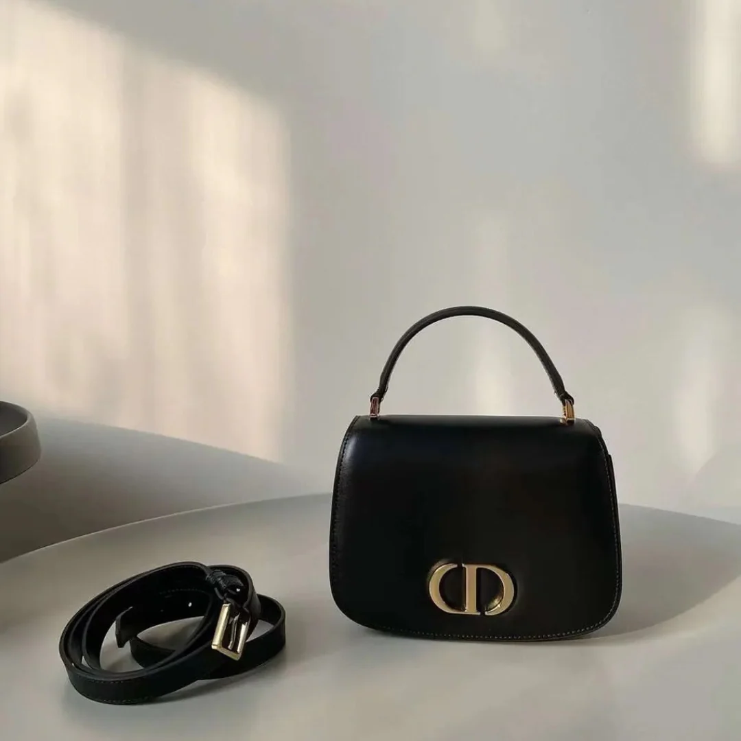 Dior 30 Montaigne Avenue Medium Top Handle Tas