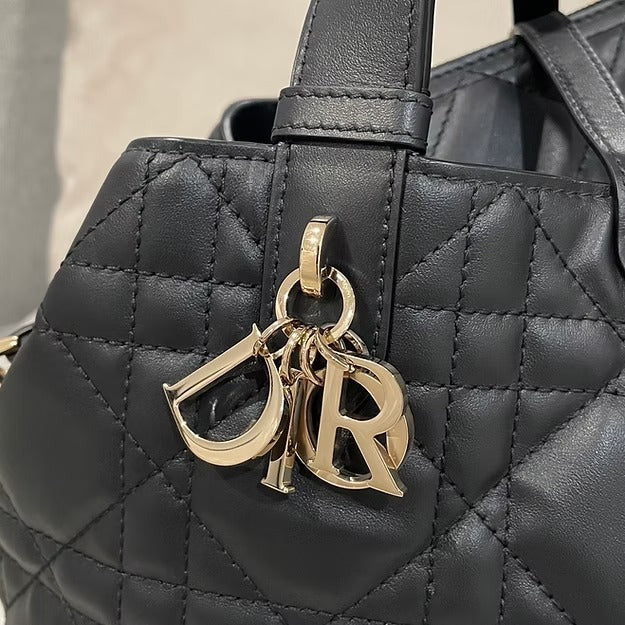 Dior – Toujours Vertical Medium Tote Tas