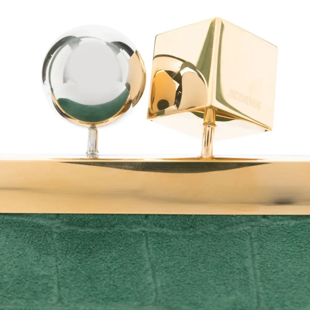 Jacquemus – Le Salon Suède Clutch met krokodillenreliëf