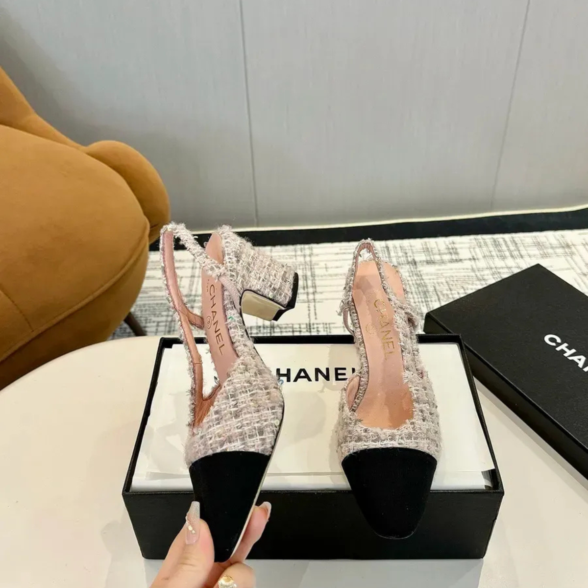 Chanel Mini Flap Roze & Slingback Tweed Set