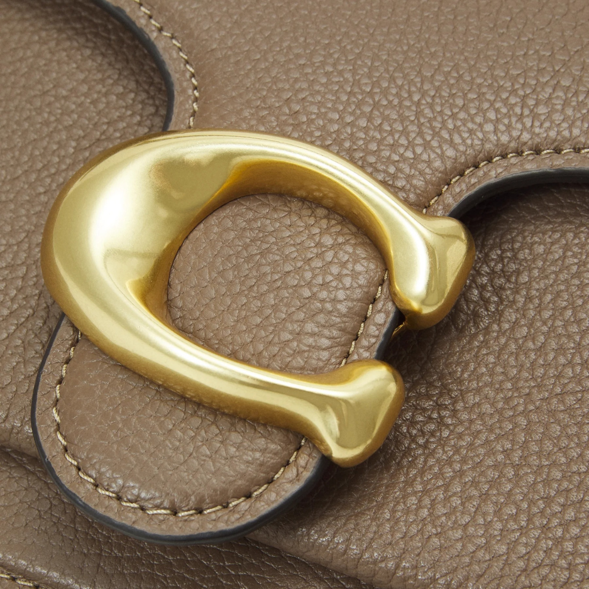 Coach Tabby Schoudertas 26