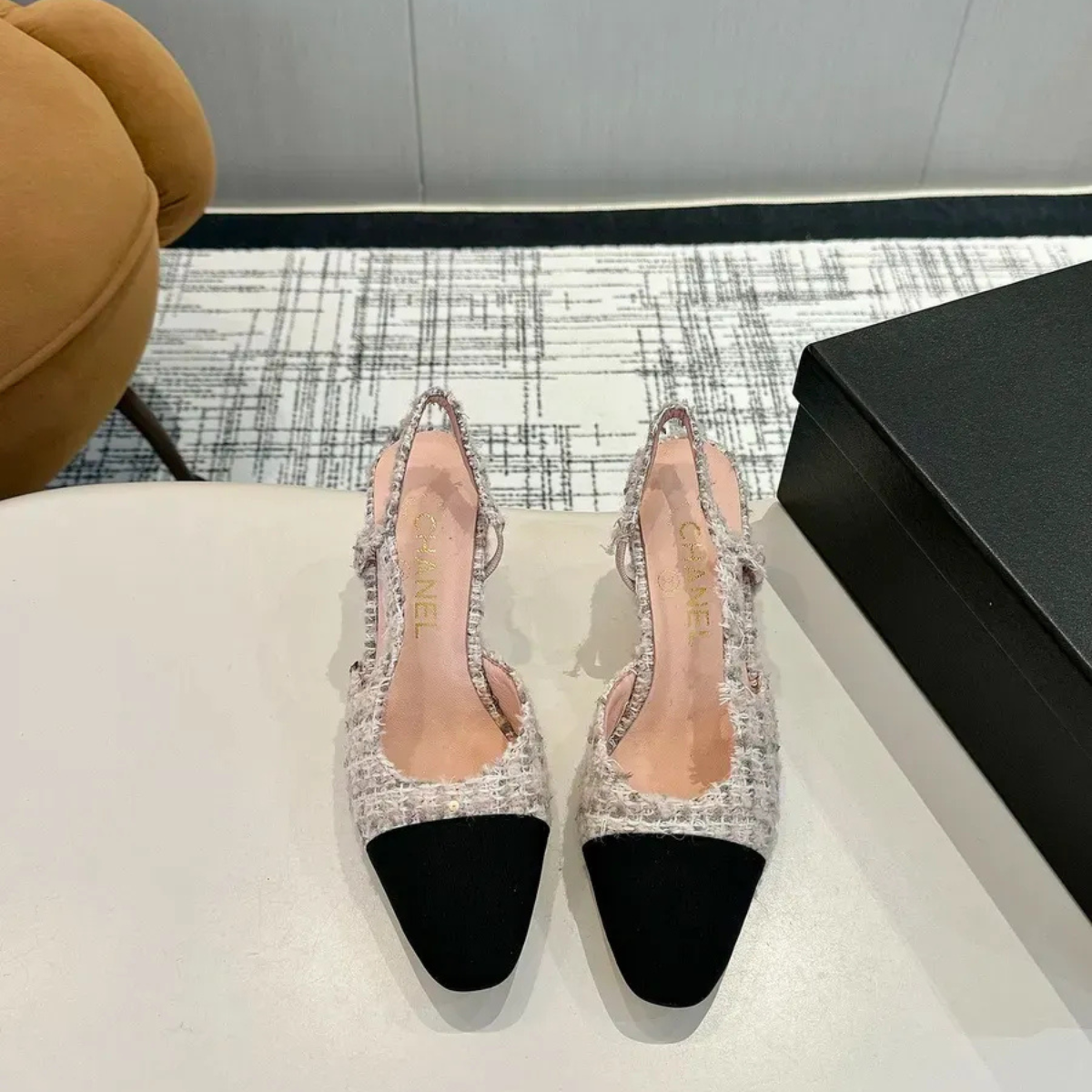 Chanel Mini Flap Roze & Slingback Tweed Set