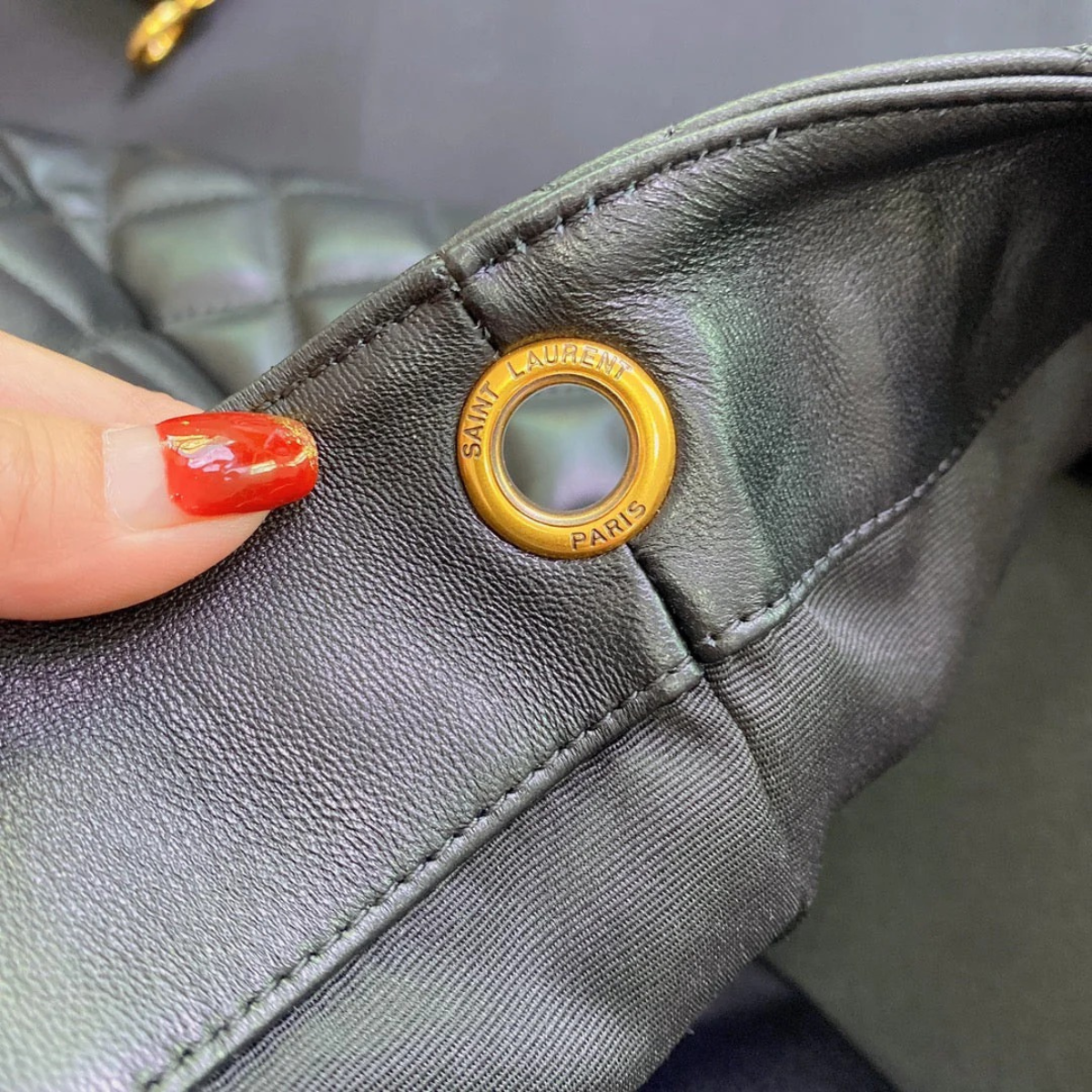 Saint Laurent – Icare-tas in gewatteerd lamsleer