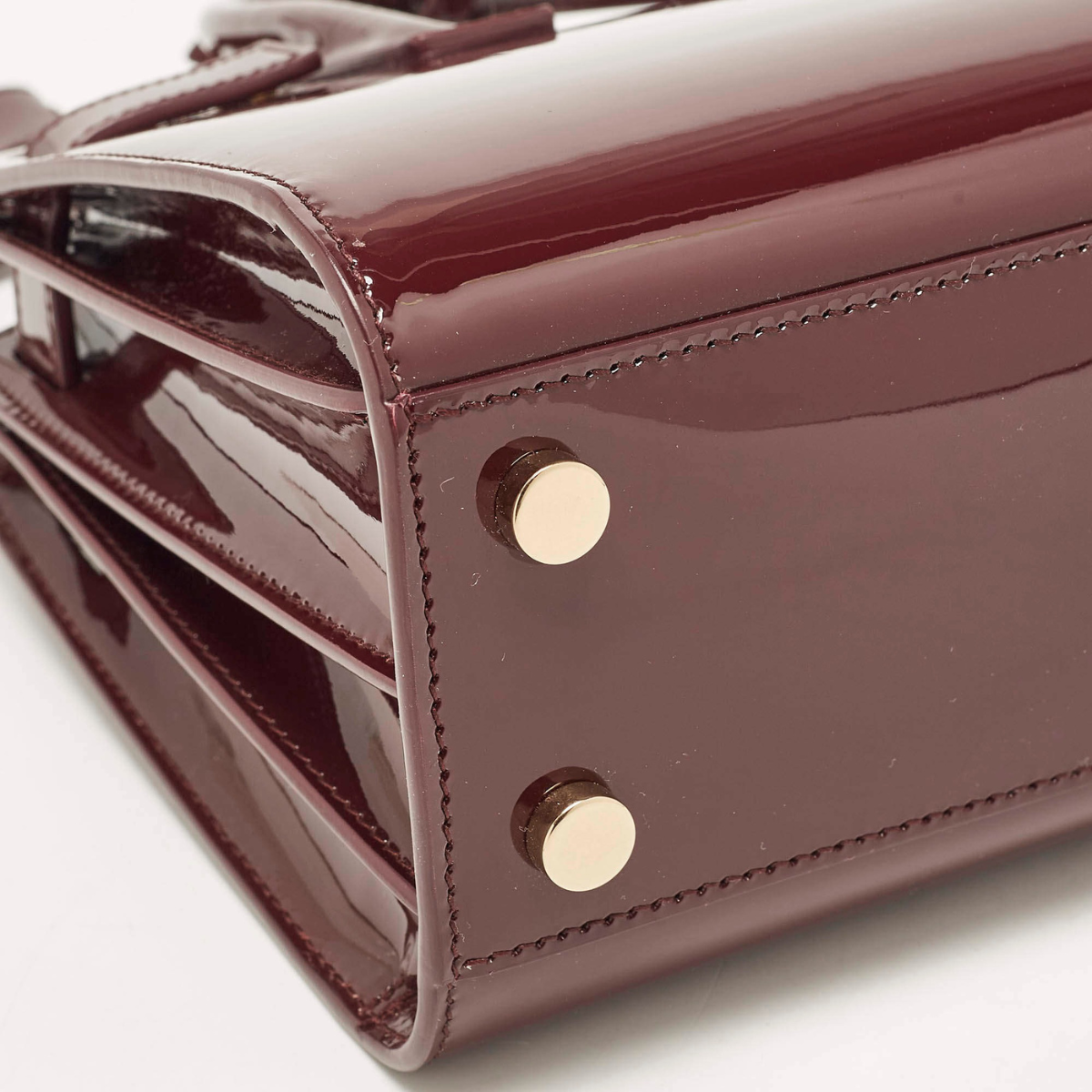 Yves Saint Laurent – Sac de Jour Nano in lakleer