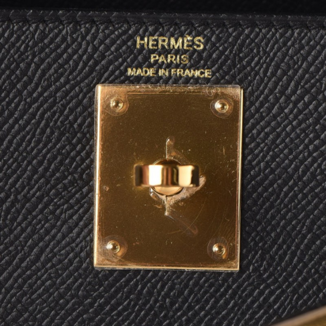 Hermès – Kelly 25-tas in zwart met goudkleurige hardware