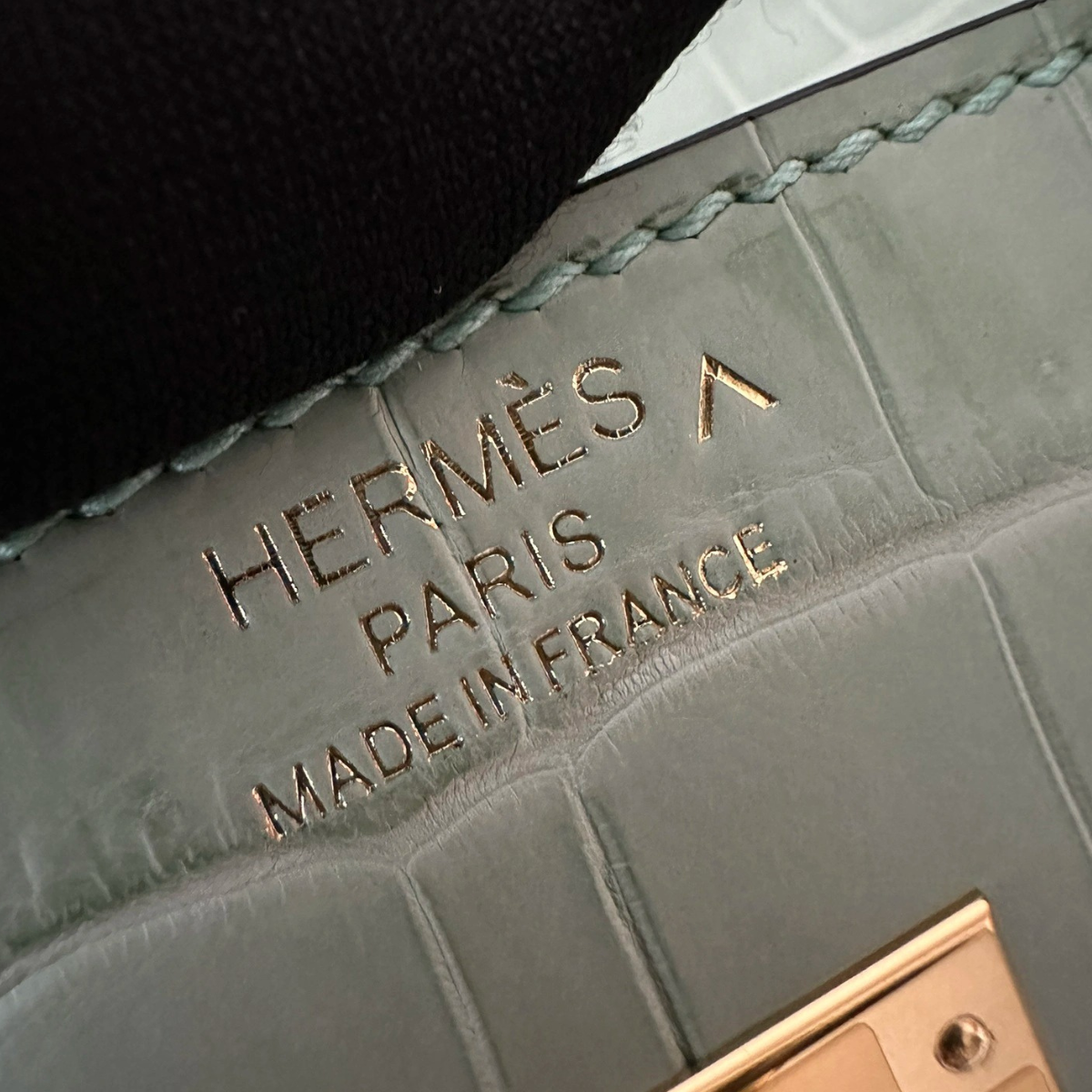 Hermès Set – Kelly 28 Vert d’Eau Alligator Limited Edition & Oran Sandalen Groen