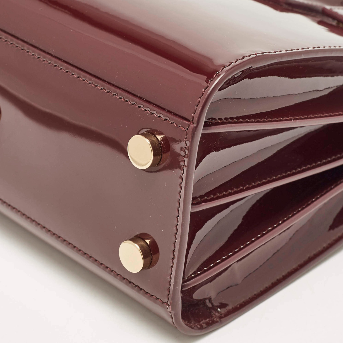 Yves Saint Laurent – Sac de Jour Nano in lakleer