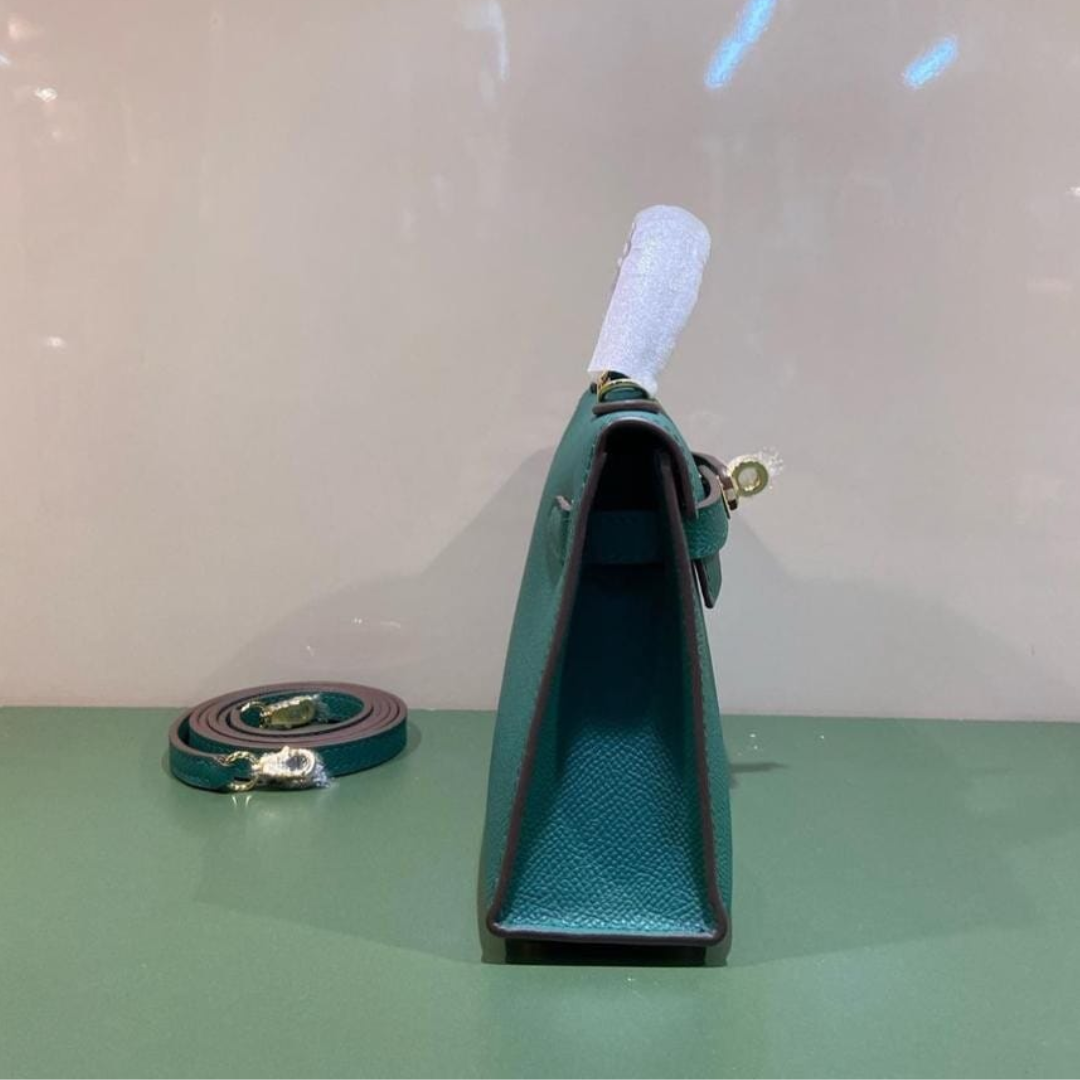 Hermès – Kelly 20-tas in groen met goudkleurige hardware