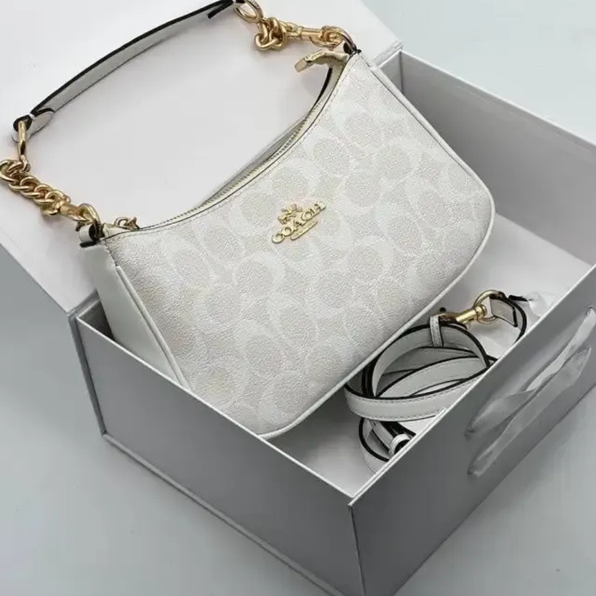 Coach – Set: Lockup leren slide-sandaal & Teri Signature canvas-tas