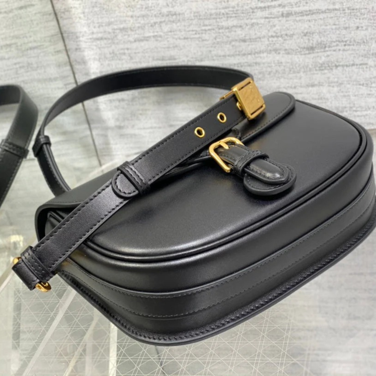 Dior Bobby Medium Tas en 30 Montaigne Wedge Slide
