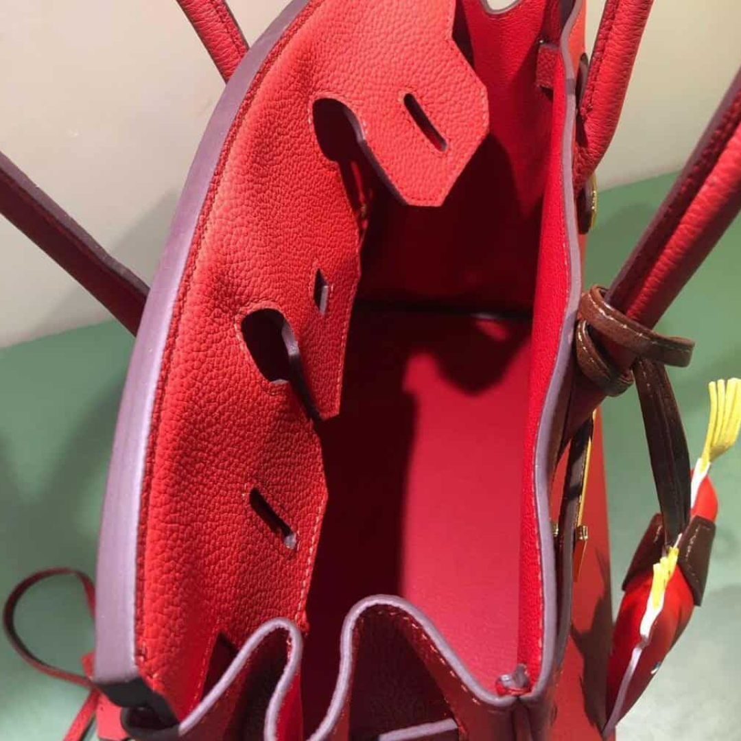 Hermès – Birkin 30-tas in rood met goudkleurige hardware