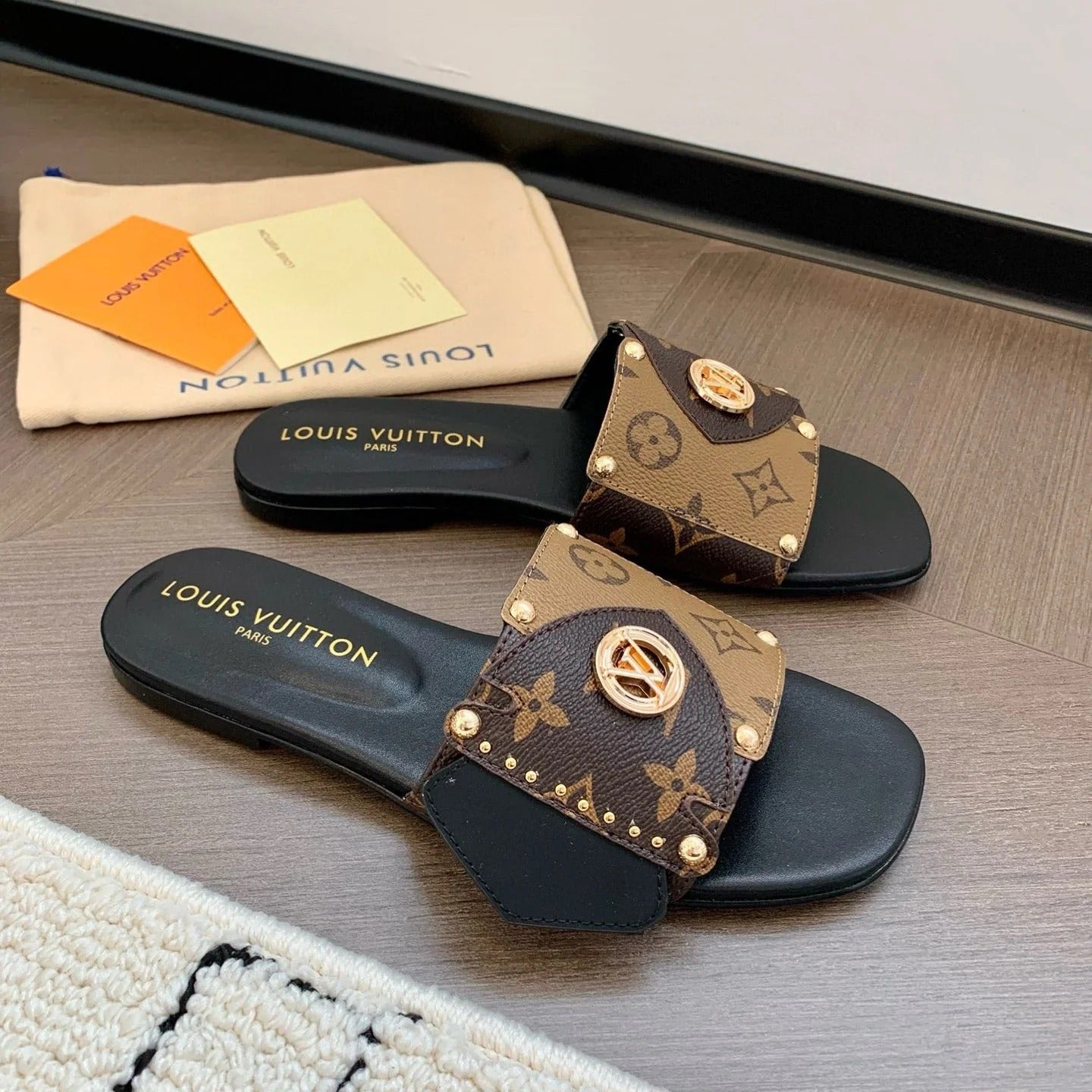 Louis Vuitton – LV Frame Mules Marron Cacao leer