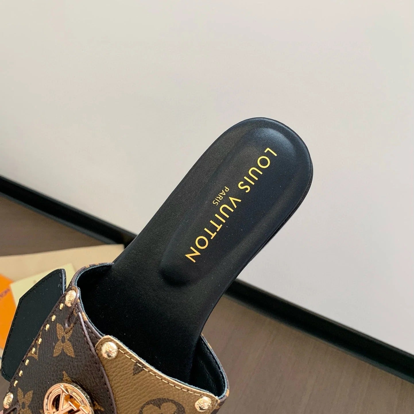 Louis Vuitton – LV Frame Mules Marron Cacao leer