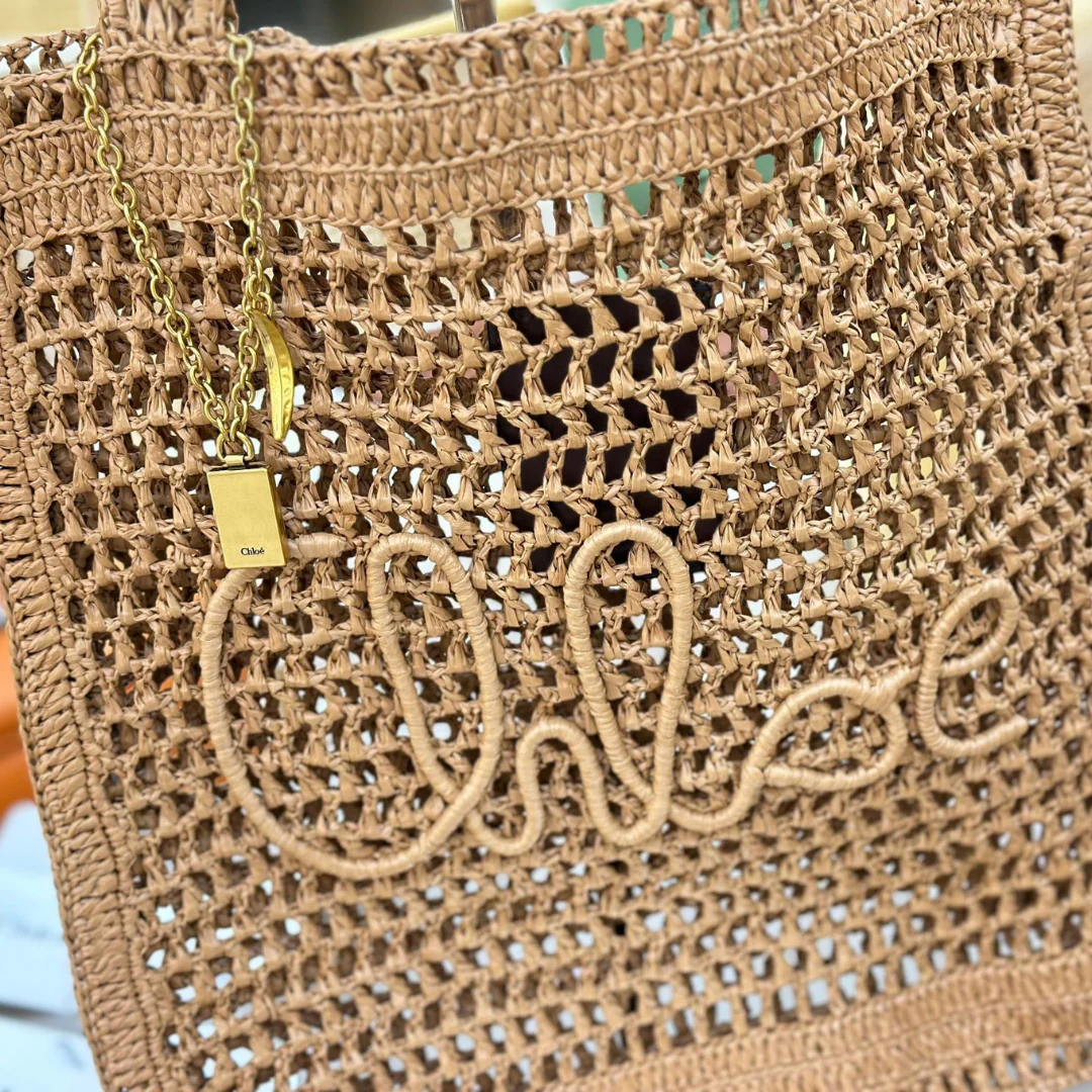 Chloé Summer Banana Tas in Raffia