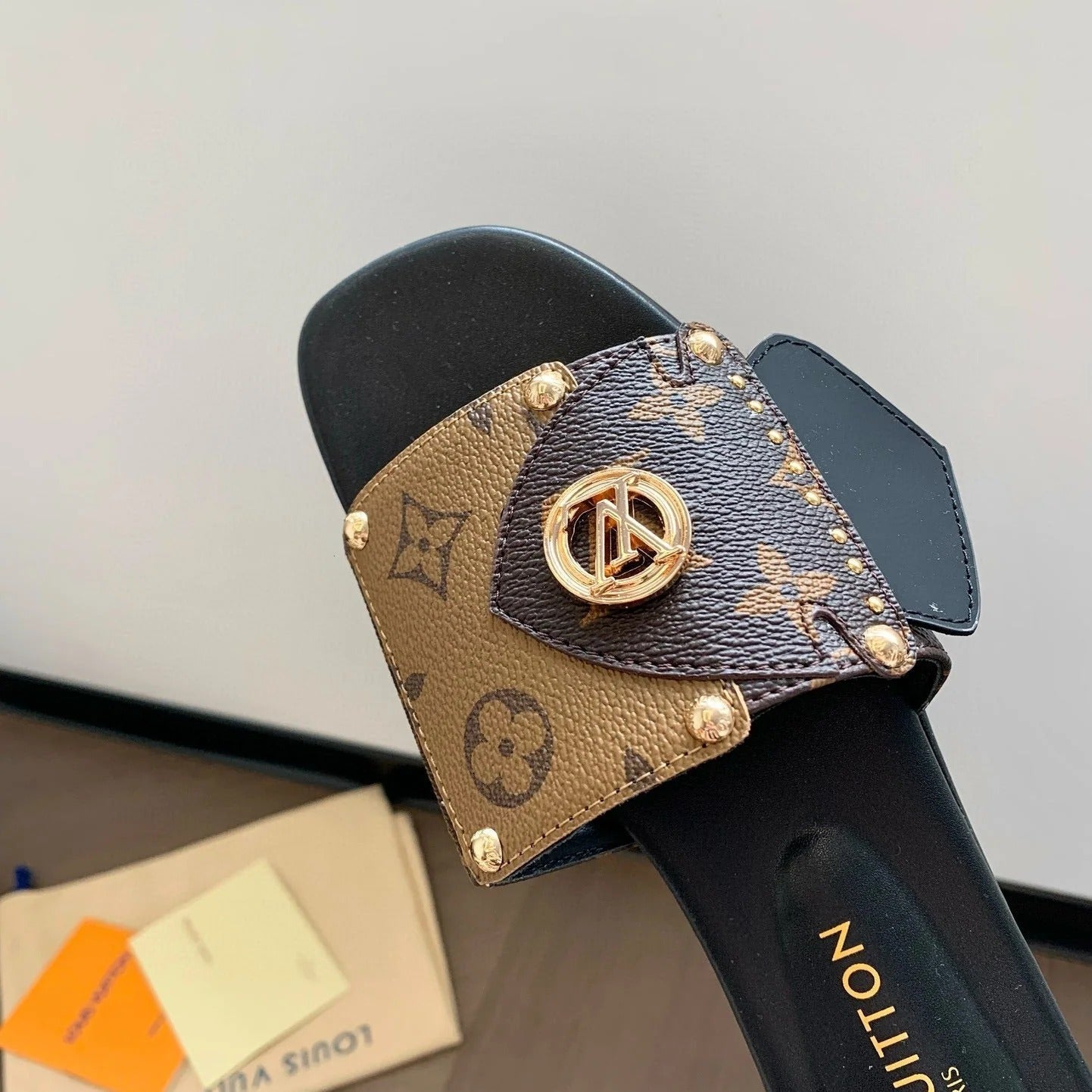 Louis Vuitton – LV Frame Mules Marron Cacao leer