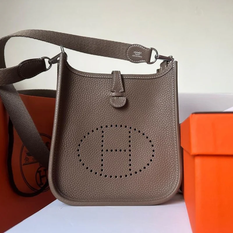 Hermès – Évelyne III 29 Tas