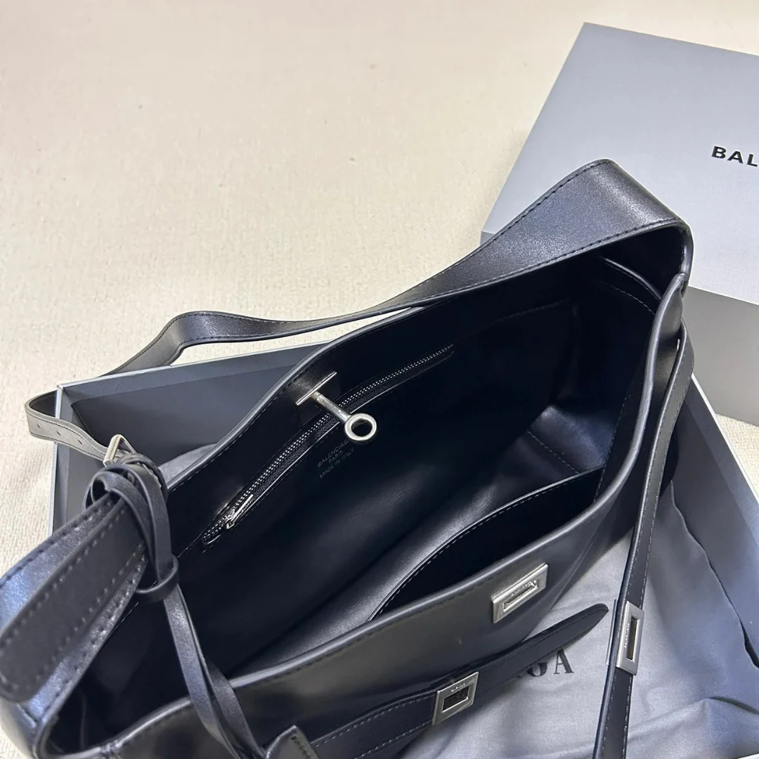 Balenciaga Bel Air Medium Schoudertas voor Haar – Zwart